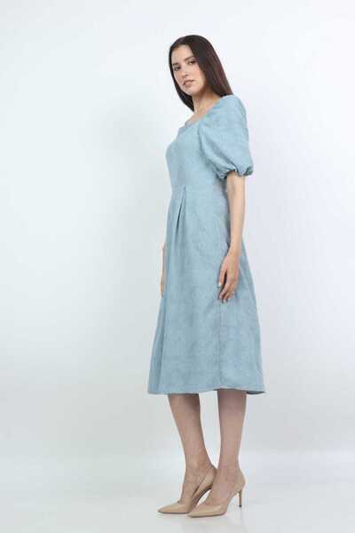 mica فستان ميدي بأكمام قصيرة ورقبة مربعة