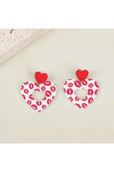 MAURA LIYUZA أقراط تصميم مفصل على شكل قلب أحمر