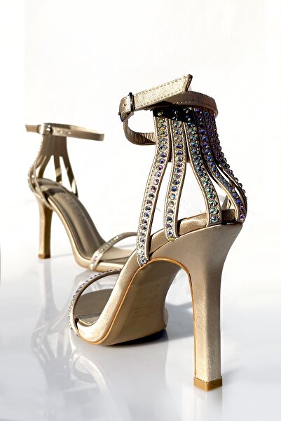 BRITY Taşlı Saten Tek Bant Topuklu Sandalet