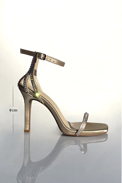 BRITY Taşlı Saten Tek Bant Topuklu Sandalet