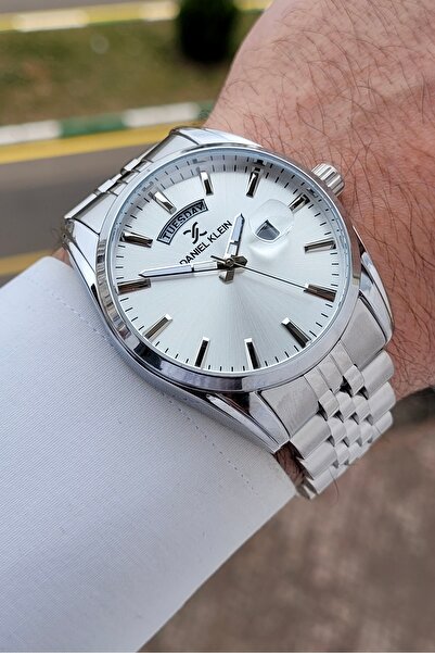 Daniel Klein Gri Renk Ayarlanabilir Kordonlu 42 mm Erkek Kol Saati