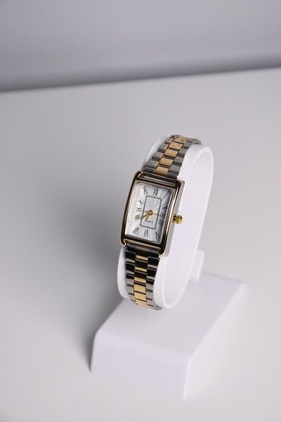 LOOKUP NEW Women's Unisex Vintage Wristwatch - Steel Strap, No Darkening and Rusting, Waterproof