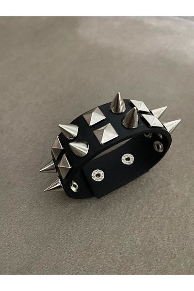 Metal Giyim Double Row Spayk Pyramid Detailed Bracelet