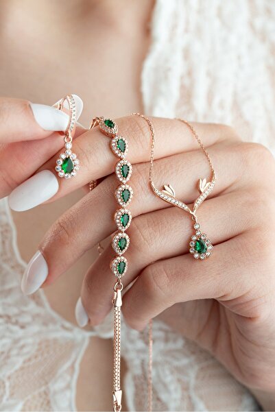 ESSARE 925 Ayar Gümüş Zümrüt Taşlı Kolye Küpe ve Bileklik Set