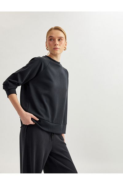 Koton Γυναικείο φούτερ Basic από ύφασμα Modal Relaxed Cut με μακρυμάνικο λαιμόκοψη