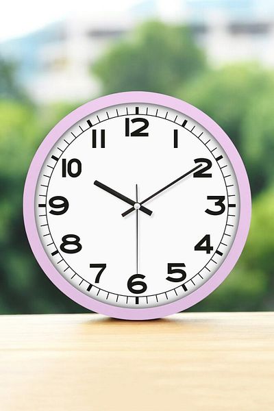 KaktüsKedi 31 cm Real Glass Flowing Seconds Wall Clock Pink