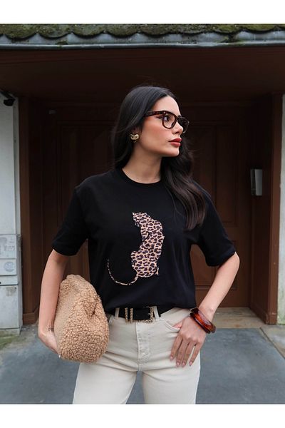 ESRAHELVACI Tricou negru cu broderie Leu