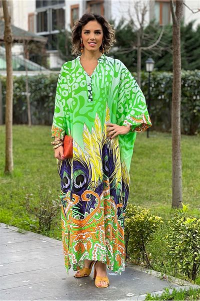 Nevin Kaya Moda Rochie verde cu model păun
