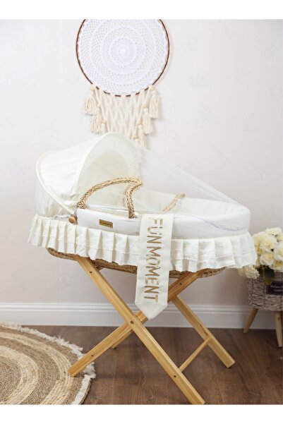 Fun Moment سلة موسى مع حامل خشبي قابل للطي