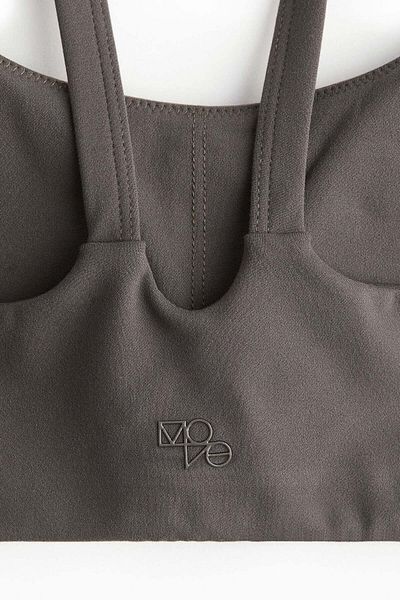 H&M حمالة صدر رياضية بدعم متوسط من SoftMove™