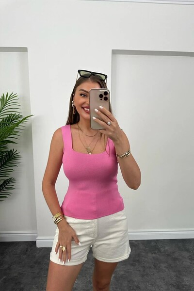 Butik'den Kalın Askılı Kare Yaka Yazlık Crop Bluz