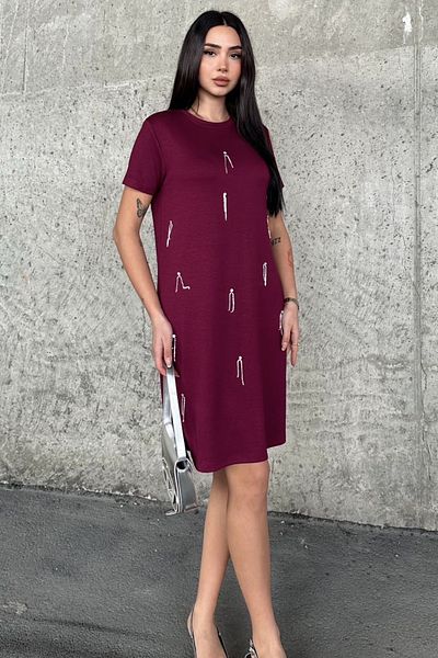 Ded COLLECTION Rochie de damă cu mânecă scurtă, cu lanț în față și cu detalii de piatră, din țesătură modal, până la genunchi