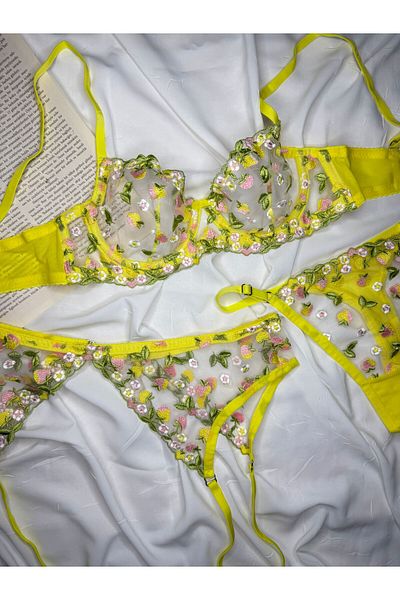 ROZENİN LINGERIE Set de 3 bralet cu dantelă cu flori galbene