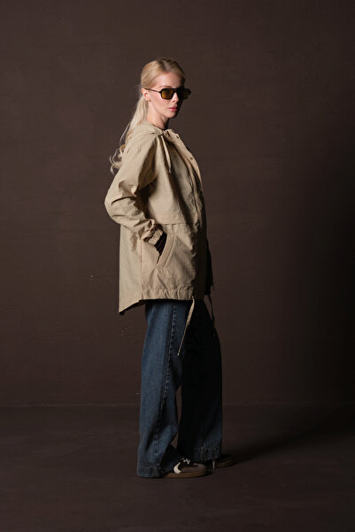 Maule Μπεζ αδιάβροχο γυναικείο παλτό με κουκούλα, φερμουάρ και κουμπωτά μανίκια @sintra