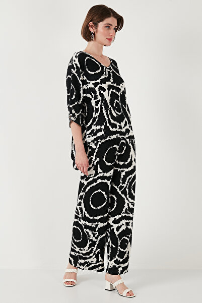 Lela Patterned Regular Fit Three Quarter Sleeve V-Neck Bottom-Top Suit 5865357