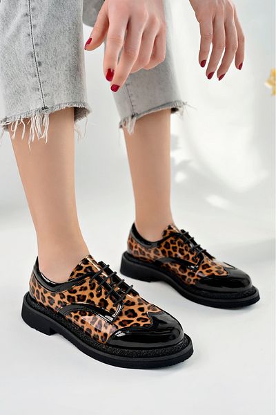 MARSHETTA Model Leopatra Cu Motiv Leopard Piele Lacuita Neagra Pantofi Oxford Casual Dama cu Siret
