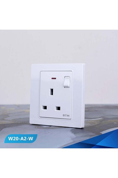 Btm 13 amp socket with switch and white bulb -3 pieces