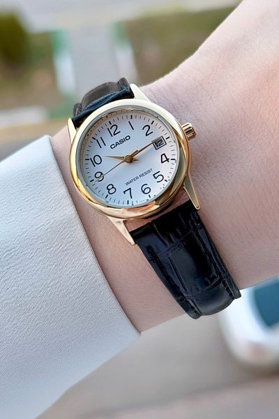Casio Case Gold Cord Black Color Calendar Women's Wristwatch