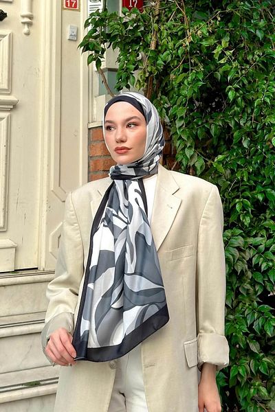 akix Ipekhan Series - Black Gray Nature Lily Soft Shawl