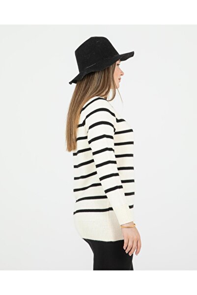 Sortie Ecru Color Striped Wide Placket Collar Sweater