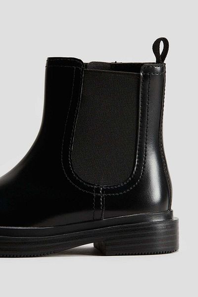 H&M حذاء تشيلسي