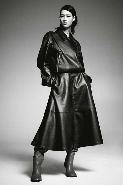 H&M Coated skirt