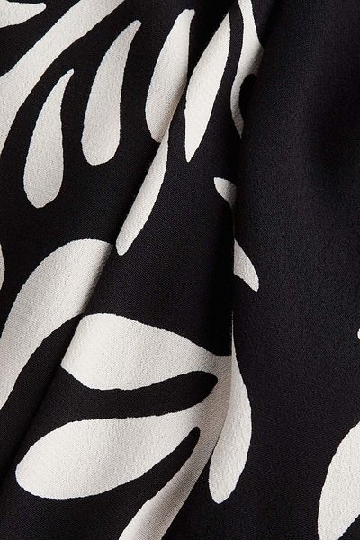 H&M Tapered-waist dress