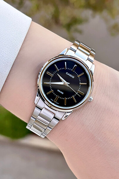 Casio Kadranı Siyah Kordonu Gümüş Renk Garantili Kadın Kol Saati