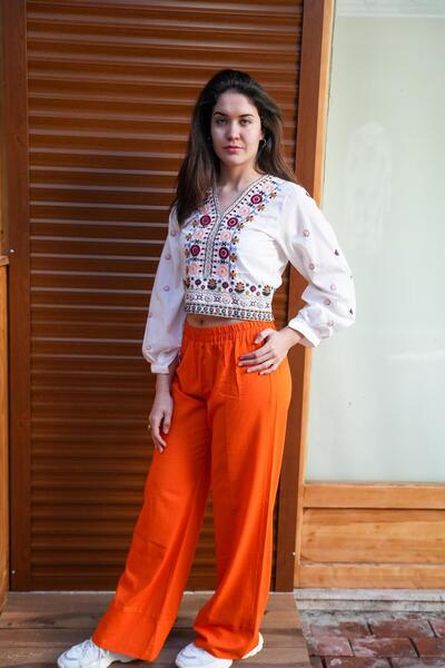 Miss Boheme White Embroidered V-Neck Bohemian Blouse