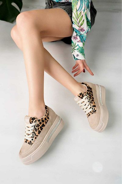 BAHRİNA Pantofi sport bej leopard cu talpă înaltă, cu toc ascuns, cu detalii de piatră (8 cm cu toc)