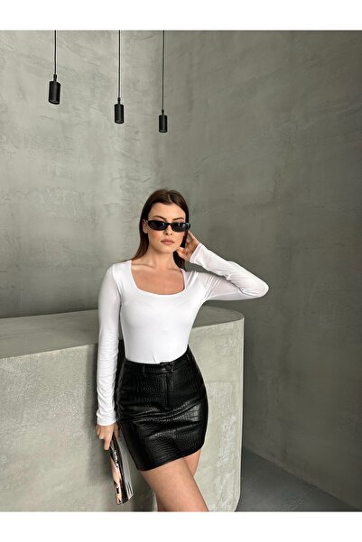 modazoom ΓΥΝΑΙΚΕΙΟ ΜΠΛΟΥΖΑ ΜΕ ΤΕΤΡΑΓΩΝΟ ΛΑΜΠΟΥΡΙ ΛΕΥΚΟ ΜΑΚΡΥΜΑΝΙΚΟ ΒΙΣΚΟΥΡΟ ΜΕ ΚΡΥΣΤΑΛΛΟ