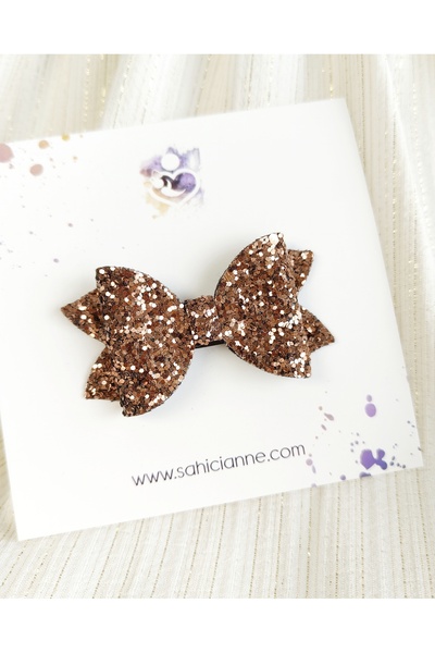 Sahici Anne Kahverengi Glittery Fiyonk Saçsız Bebek Tokası, 6cm