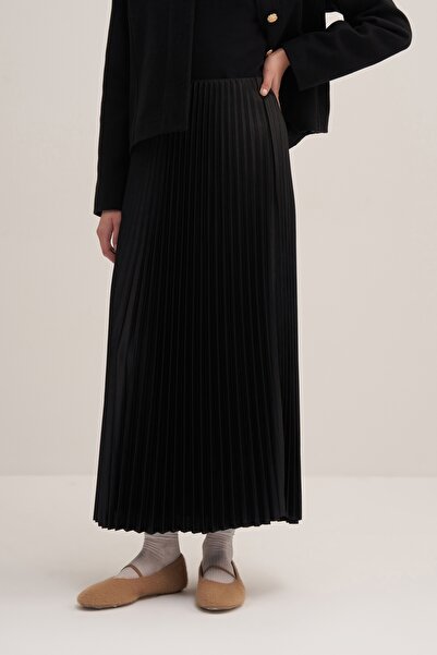 EBU Prive Fusta de damă plisată neagră