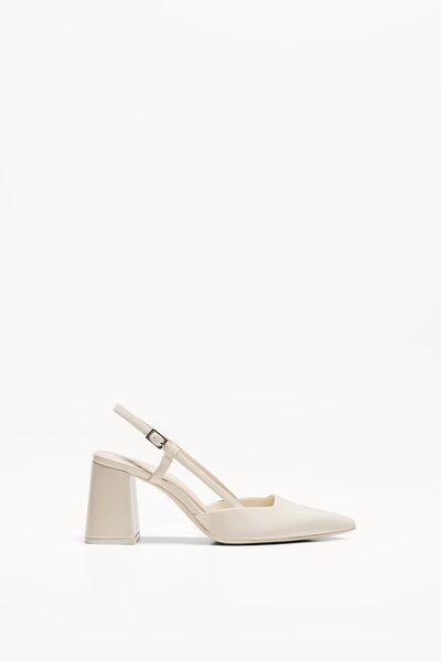 Bershka Blok topuklu arkası açık ayakkabı