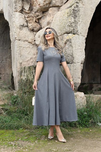 bytugcekaya Γκρι φόρεμα Midi μήκους καμπάνα