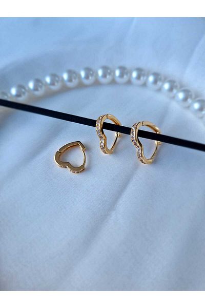 EZ accessories Non-Tarnish Triple Zircon Stone Heart Steel Earrings