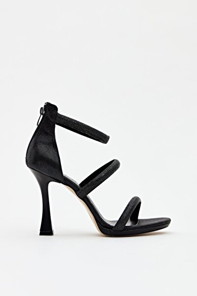 Hayati Arman Women's Three-Stripes Evening Dress Shoes Black