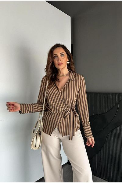 EGZOTİK ASORTİK Μπλούζα με δέσιμο στο πλάι