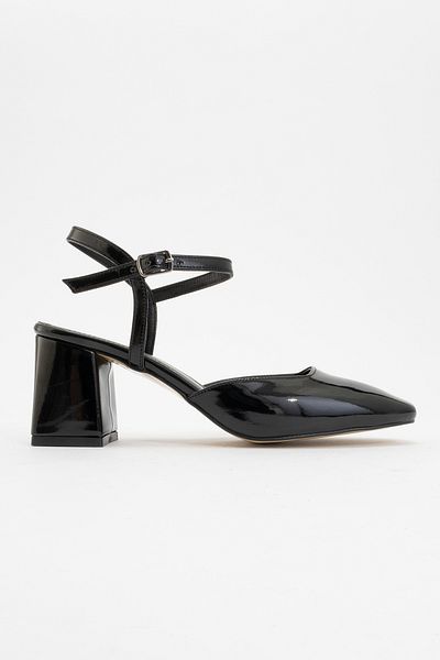 Ataköy Ayakkabı Women's Open Back Thick Heel Shoes