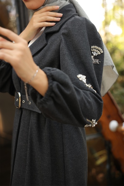 InStyle Брошка з бісером та ременем, антрацитового кольору