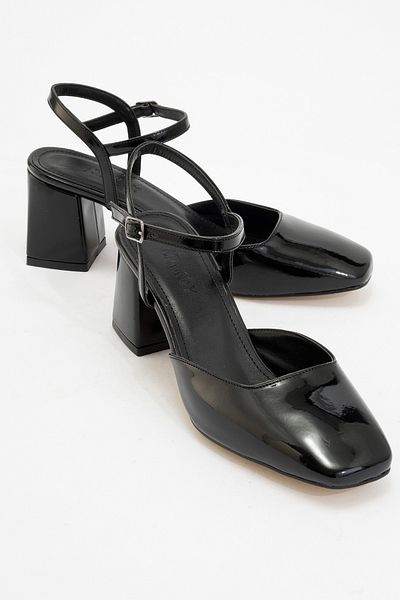 Ataköy Ayakkabı Women's Open Back Thick Heel Shoes