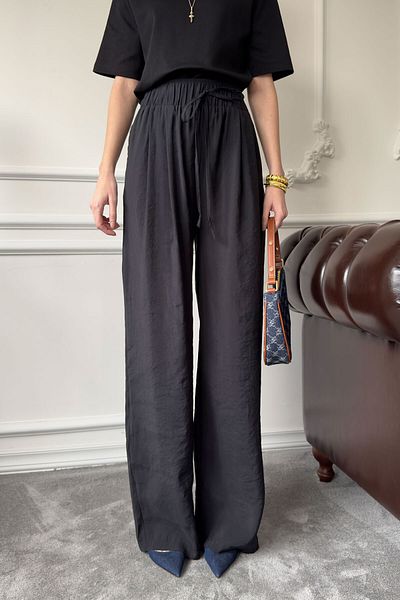 MAGARDE Loose Trousers with Elastic Waist - Black