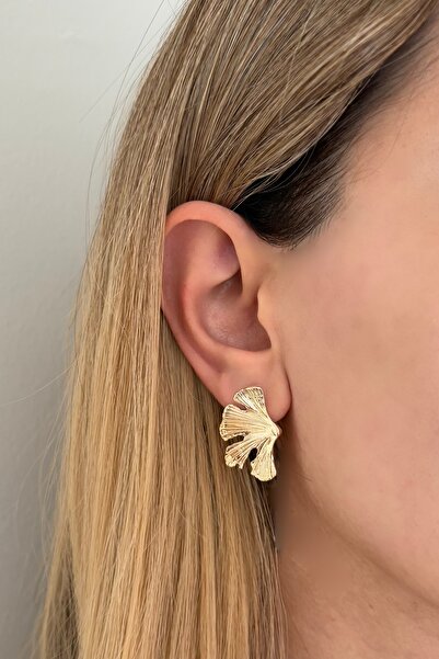 Lavian Accessories Gold Renk Yaprak Tasarım Küpe