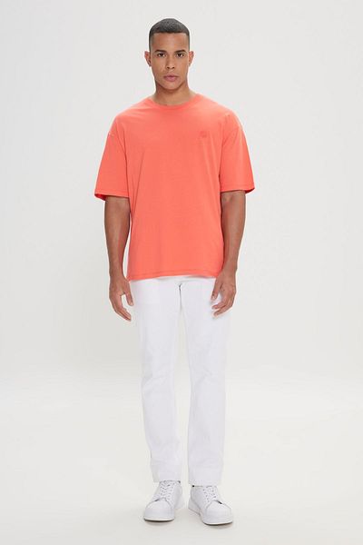 AC&Co / Altınyıldız Classics تي شيرت رجالي من Coral Loose Fit فضفاض 100% قطن مطبوع برقبة دائرية