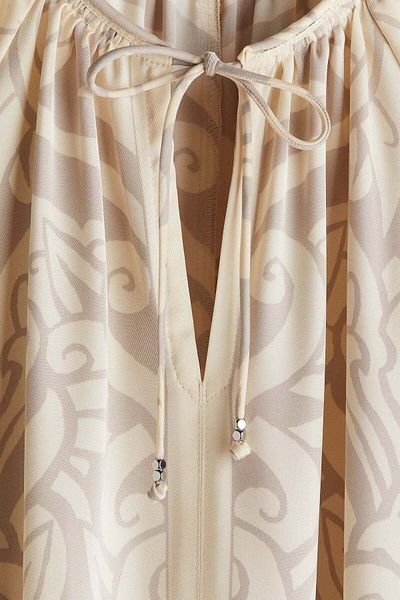 H&M Balloon-sleeved dress