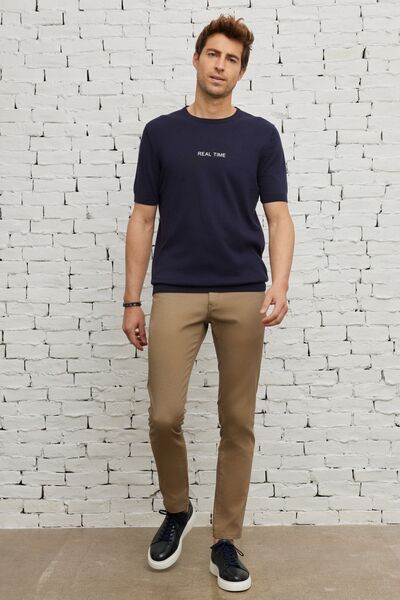 AC&Co / Altınyıldız Classics Férfi sötétkék normál szabású, normál szabású nyakú, 100% pamut nyomott kötöttáru póló