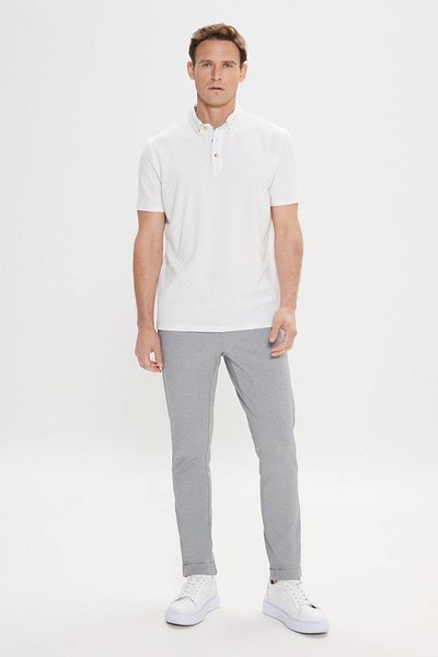 ALTINYILDIZ CLASSICS Weißes Herren-T-Shirt mit normaler Passform, entspannter Passform, 100 % Baumwolle, Jacquard-Polokragen