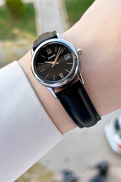 Casio Women's Black Color Calendar Wristwatch