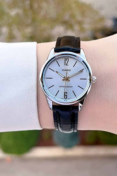 Casio Gümüş Renk Kadın Kol Saati