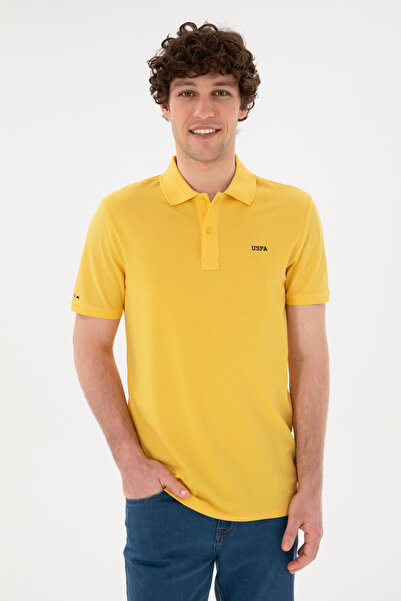 U.S. Polo Assn. تي شيرت أساسي أصفر اللون برقبة بولو للرجال مقاس عادي 50284641...